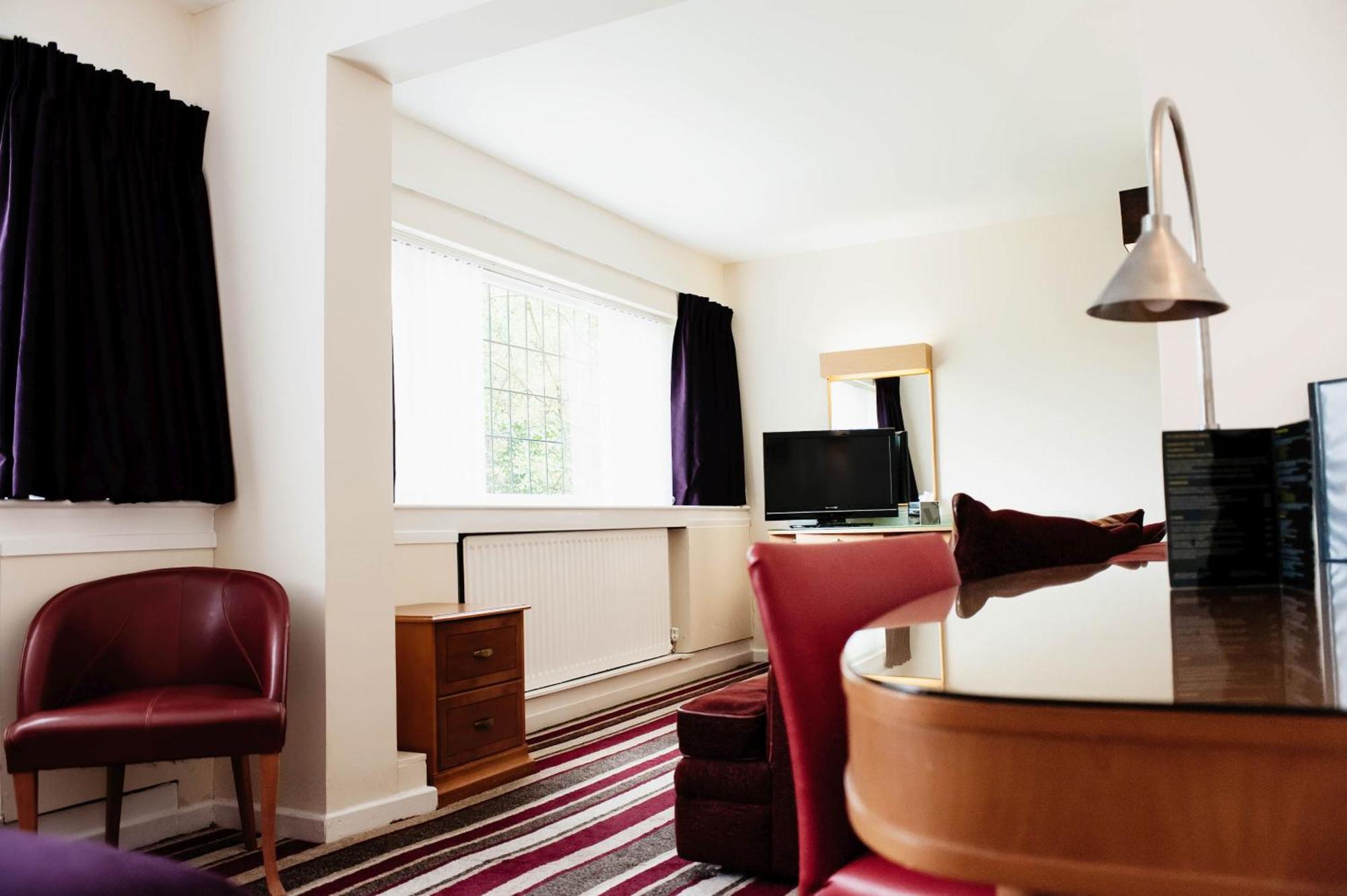Southcrest Manor Hotel, Western Signature Collection