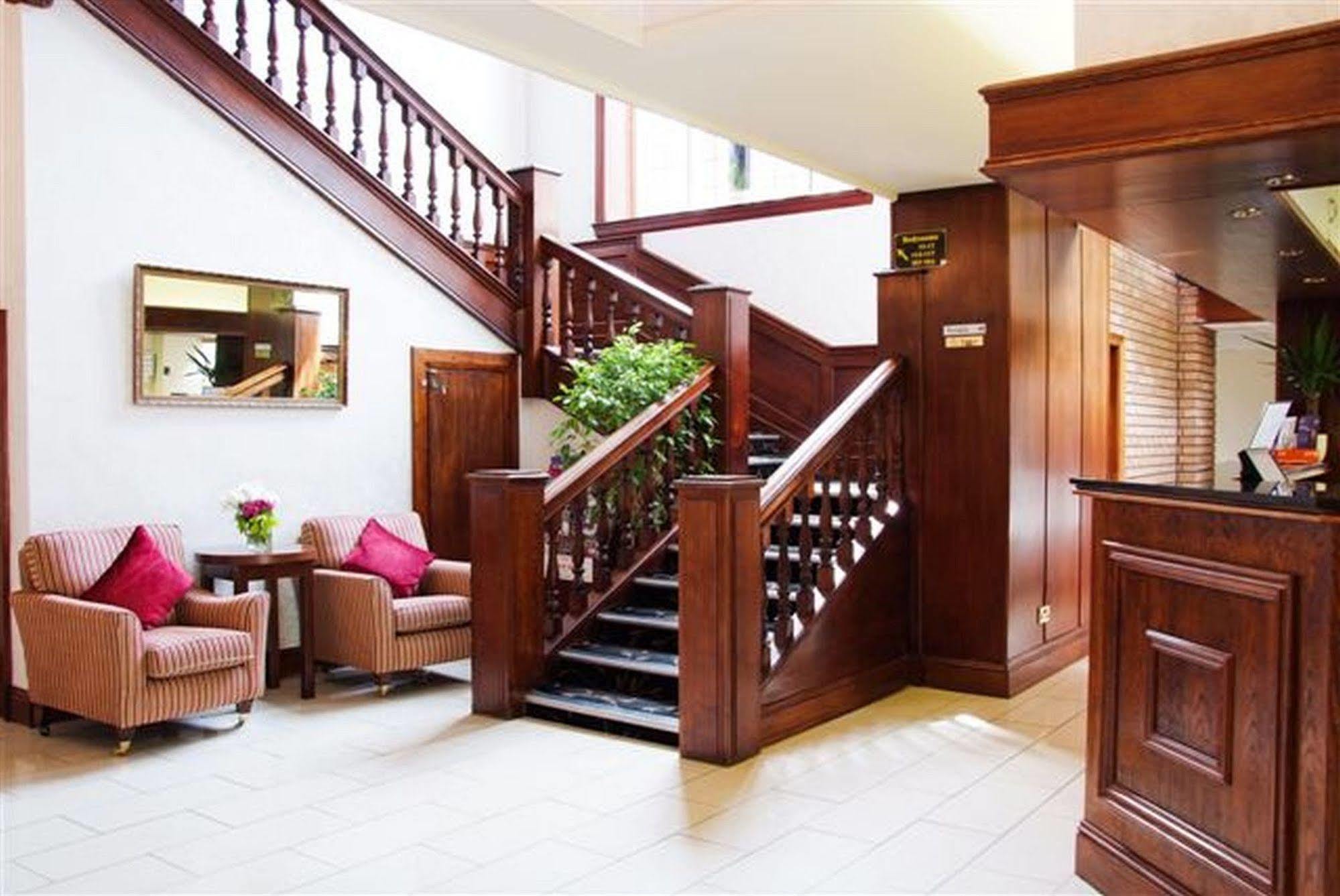 Southcrest Manor Hotel, Western Signature Collection 4* Redditch